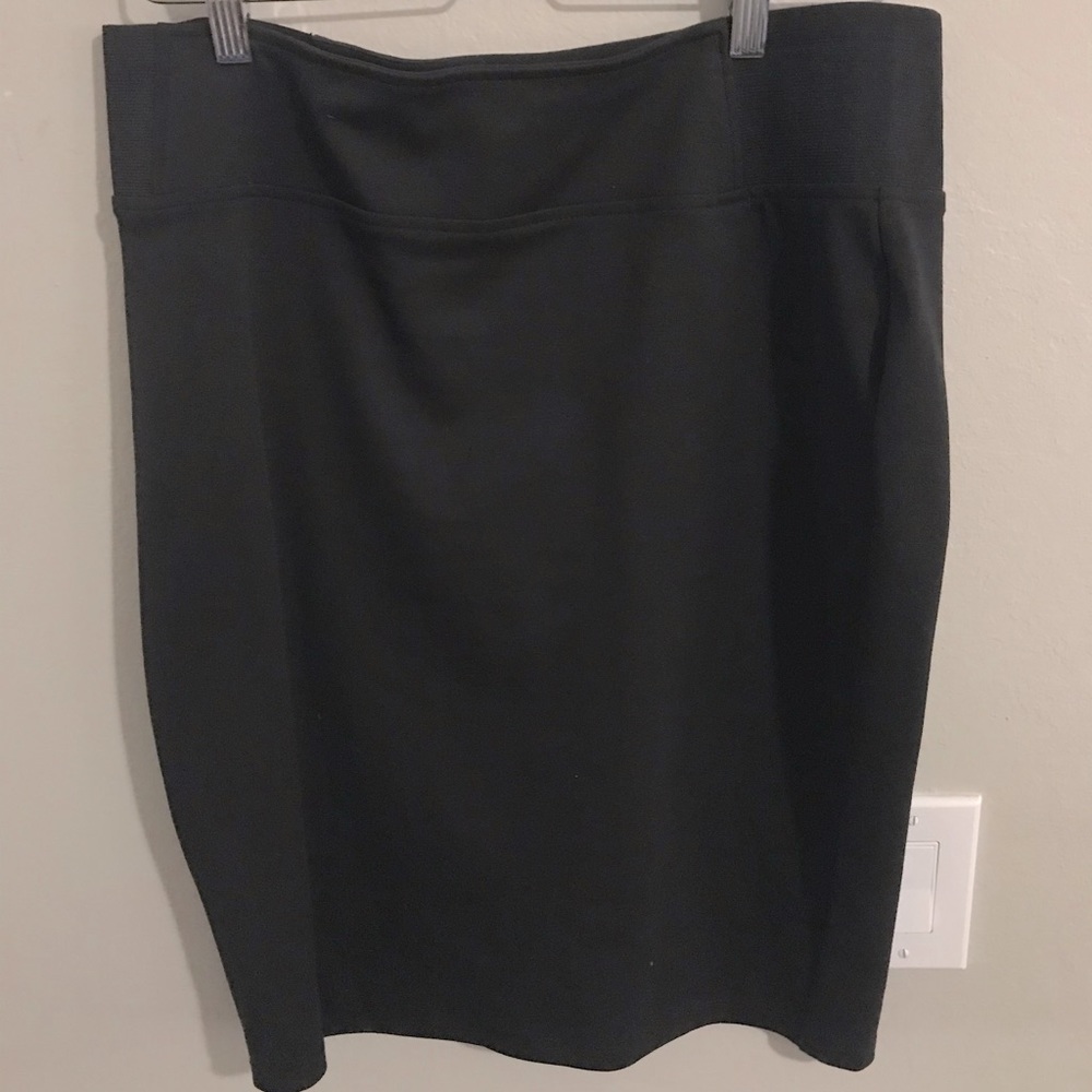 Black pencil skirt